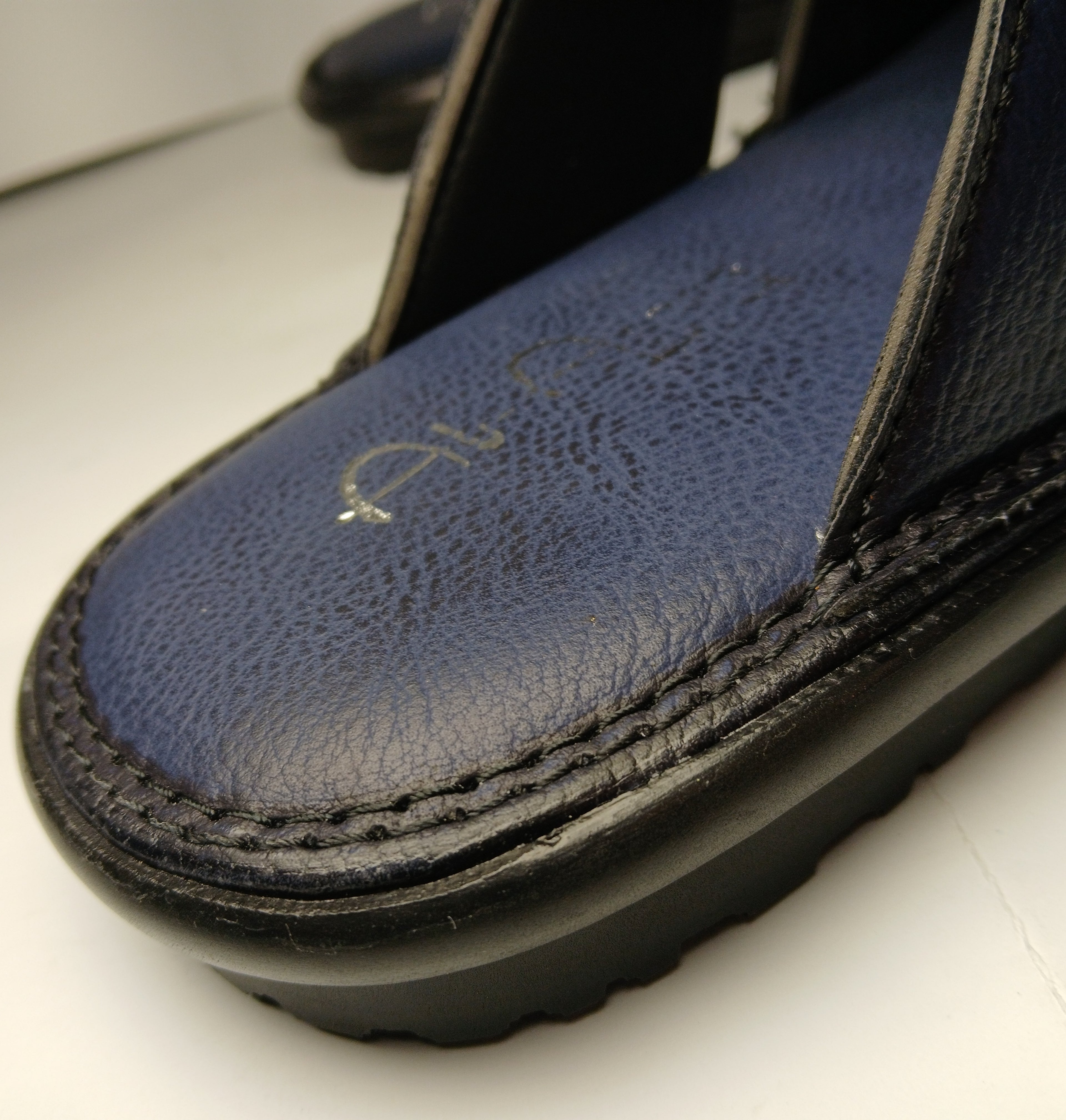 FL-205 Blue Leather Chappal