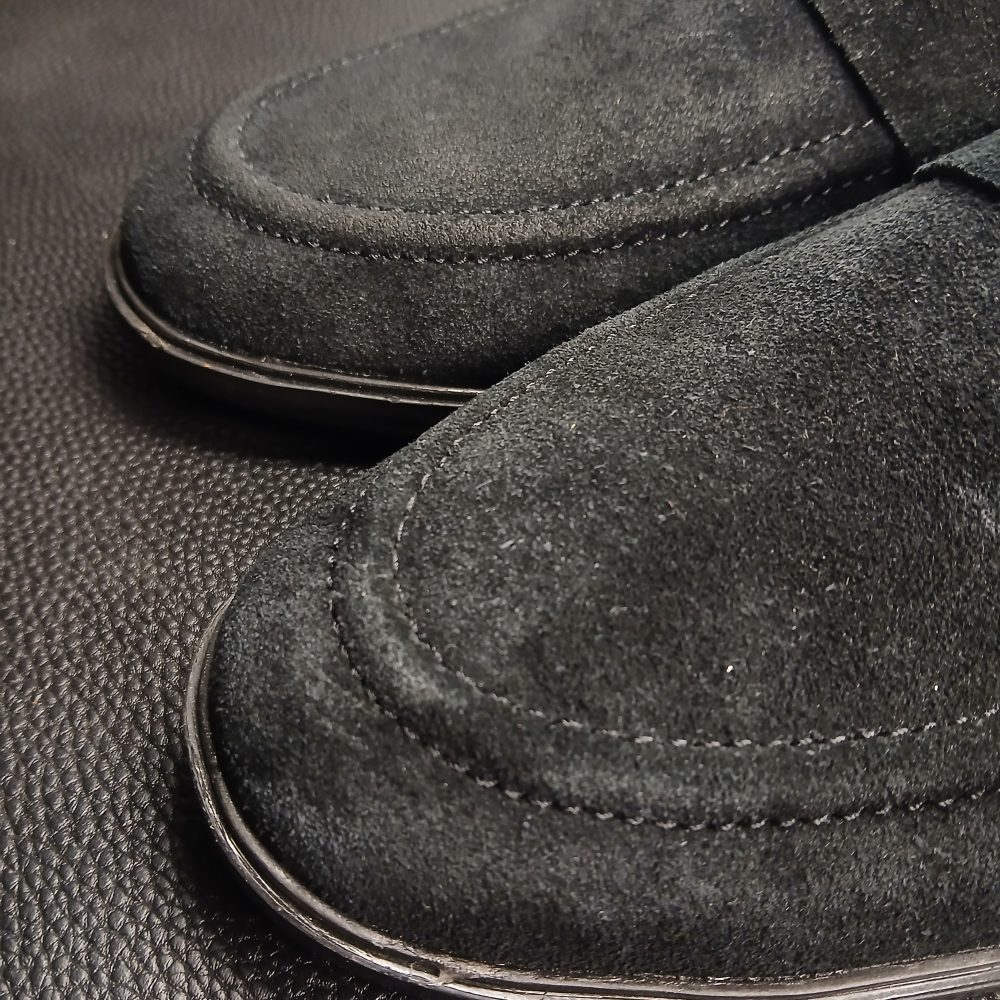 fl-22 Suede Leather Loafer
